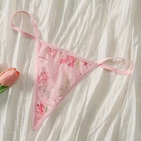 Large - Floral Print Contrast Lace Lingerie Set, Bow, V Neck, Cami Dress & Thong - Picture 4 of 4